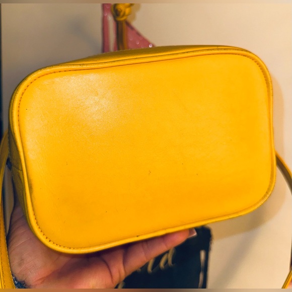 MCM 💛 White and Yellow Mini Bucket Bag - Picture 5 of 6